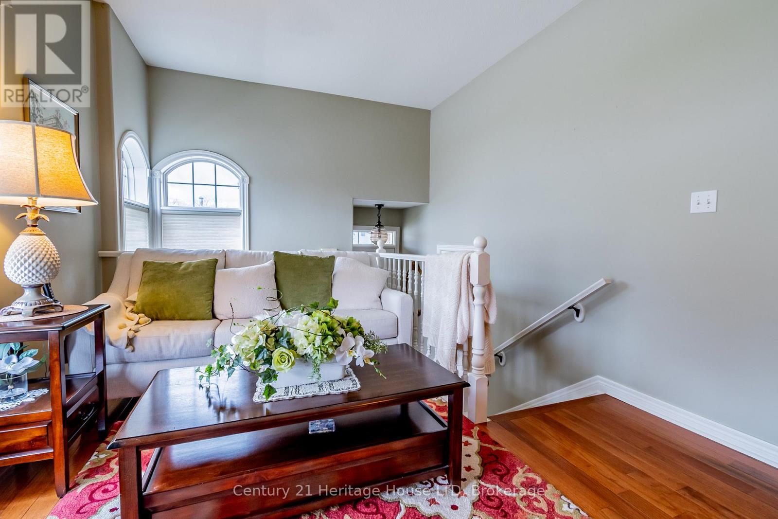 Property at 180 OAKCREST AVENUE image 4