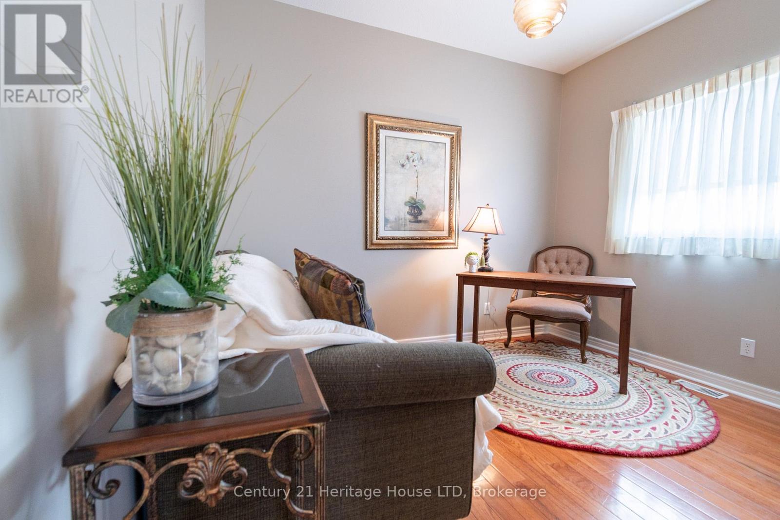 180 Oakcrest Avenue, Welland, Ontario  L3C 7K3 - Photo 6 - X12081415