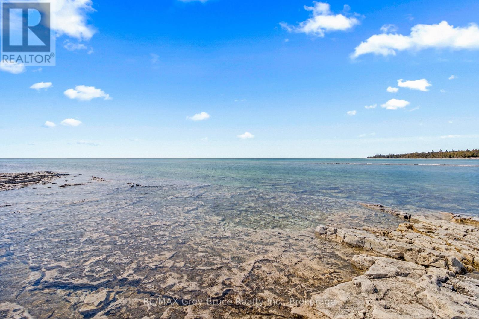 23 Pedwell Drive, Northern Bruce Peninsula, Ontario  N0H 2R0 - Photo 3 - X12081302