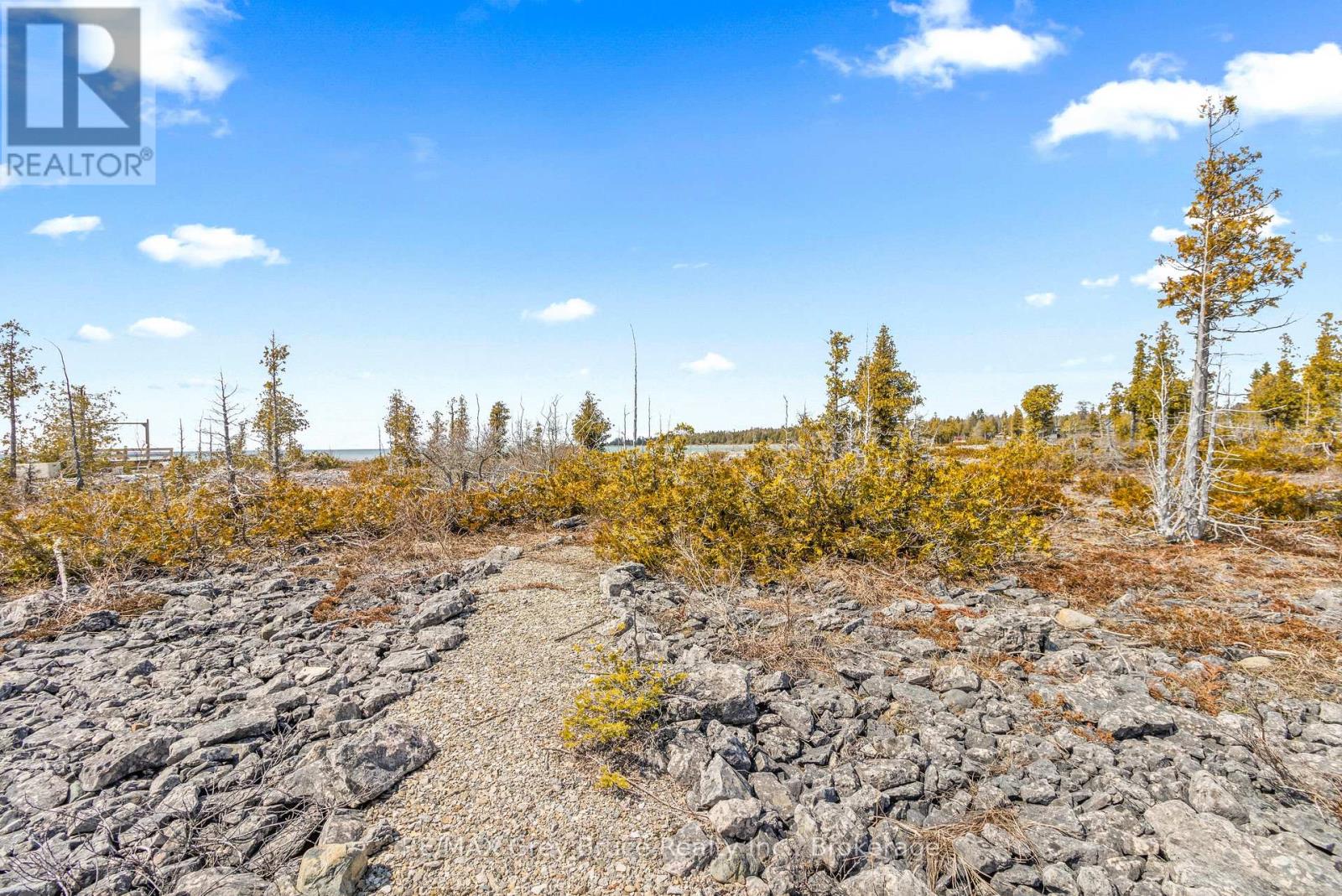23 Pedwell Drive, Northern Bruce Peninsula, Ontario  N0H 2R0 - Photo 4 - X12081302