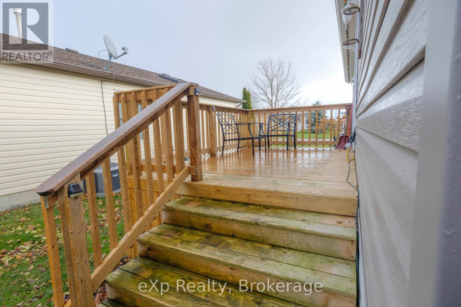 112 Meadowview Lane, North Perth, Ontario  N4W 3G8 - Photo 16 - X12081332