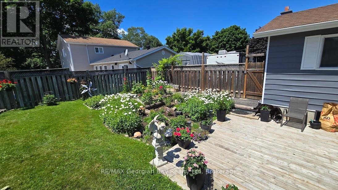 44 Hill Top Drive, Penetanguishene, Ontario  L9M 1H9 - Photo 35 - S12077976
