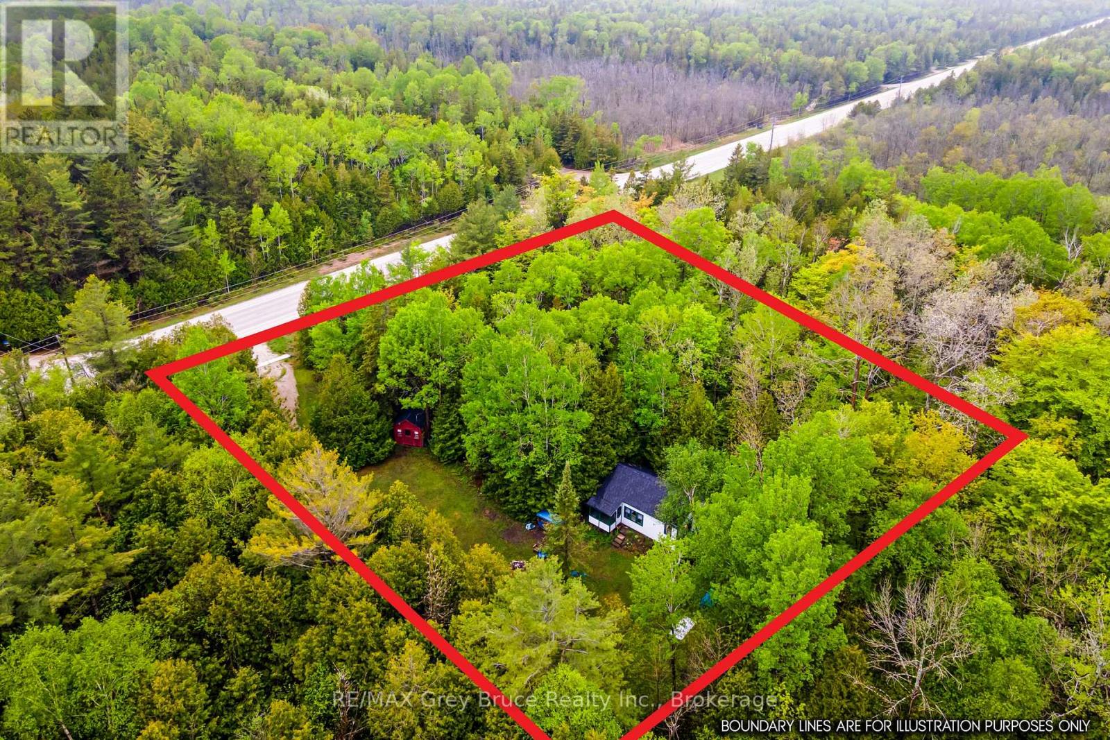 6726 Highway 6, Northern Bruce Peninsula, Ontario  N0H 2R0 - Photo 3 - X11955886