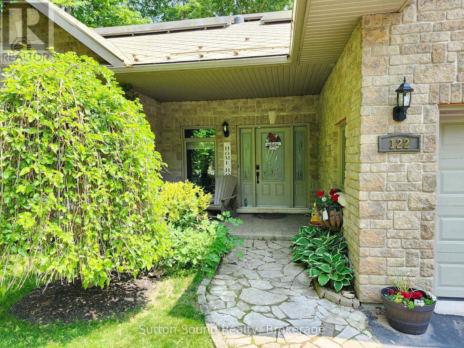 122 Mccullough Lake Drive, Chatsworth, Ontario  N0H 2V0 - Photo 3 - X12081404