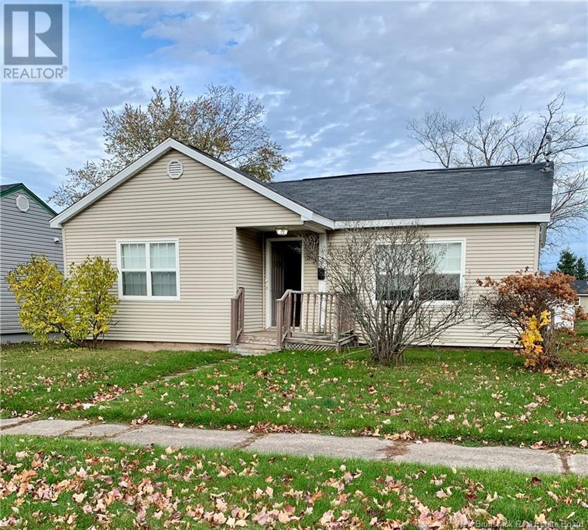 Property at 53 Terris Avenue image 3