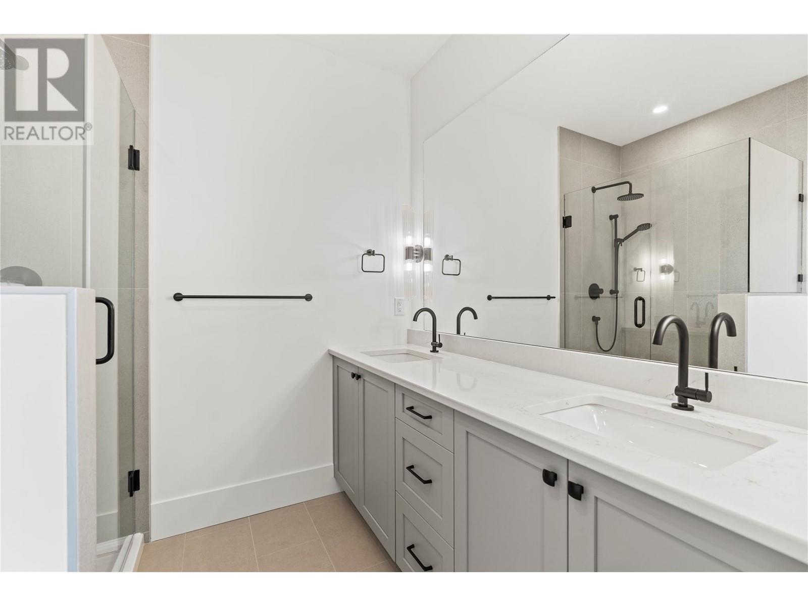 7077 Manning Place, Vernon, British Columbia  V1B 0B6 - Photo 15 - 10343256