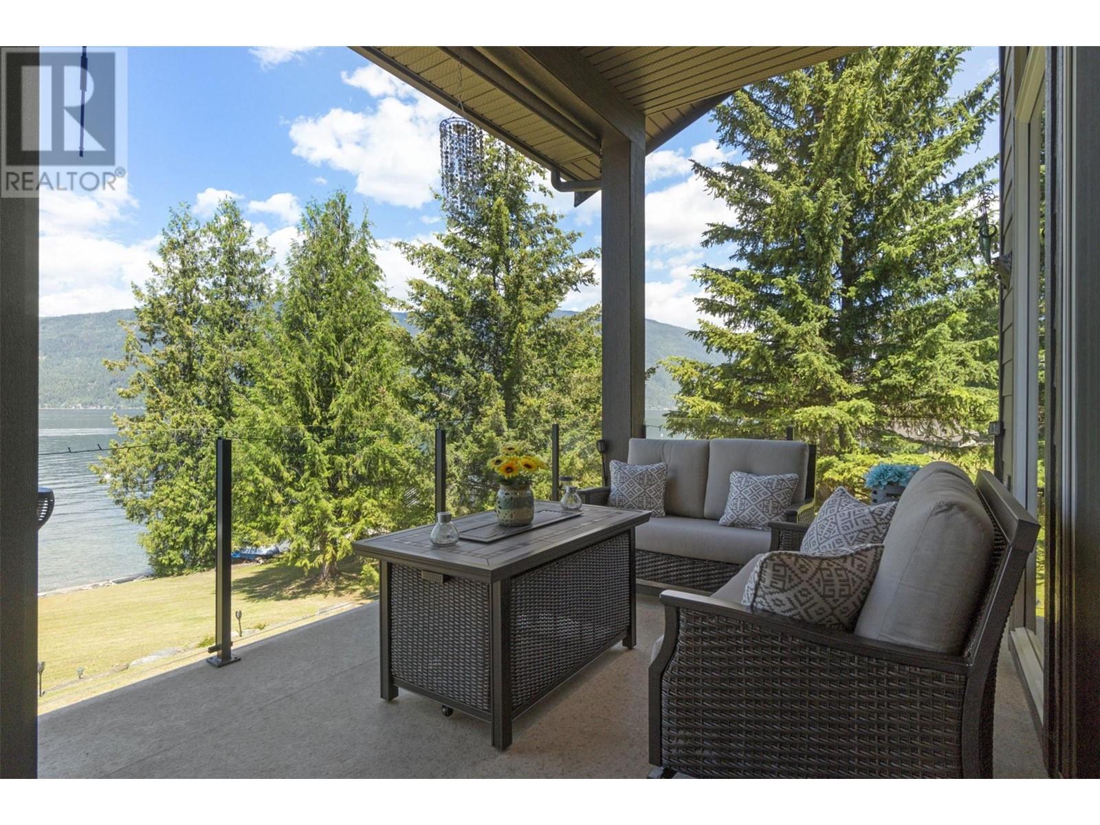 5581 Eagle Bay Road Unit# 8, Eagle Bay, British Columbia  V0E 1T0 - Photo 54 - 10343272