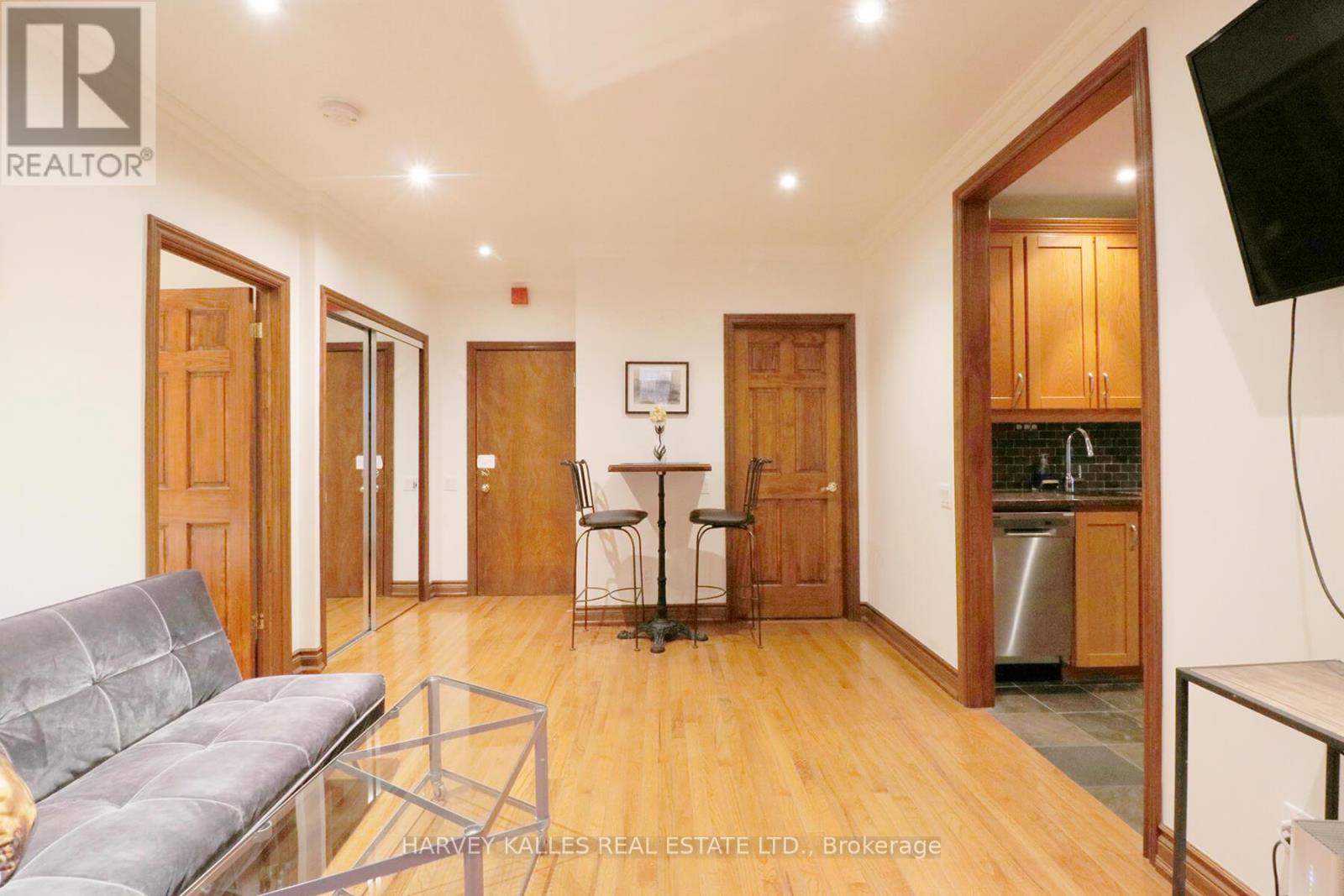 4 - 510 Jarvis Street, Toronto, Ontario  M4Y 2H6 - Photo 6 - C12081314