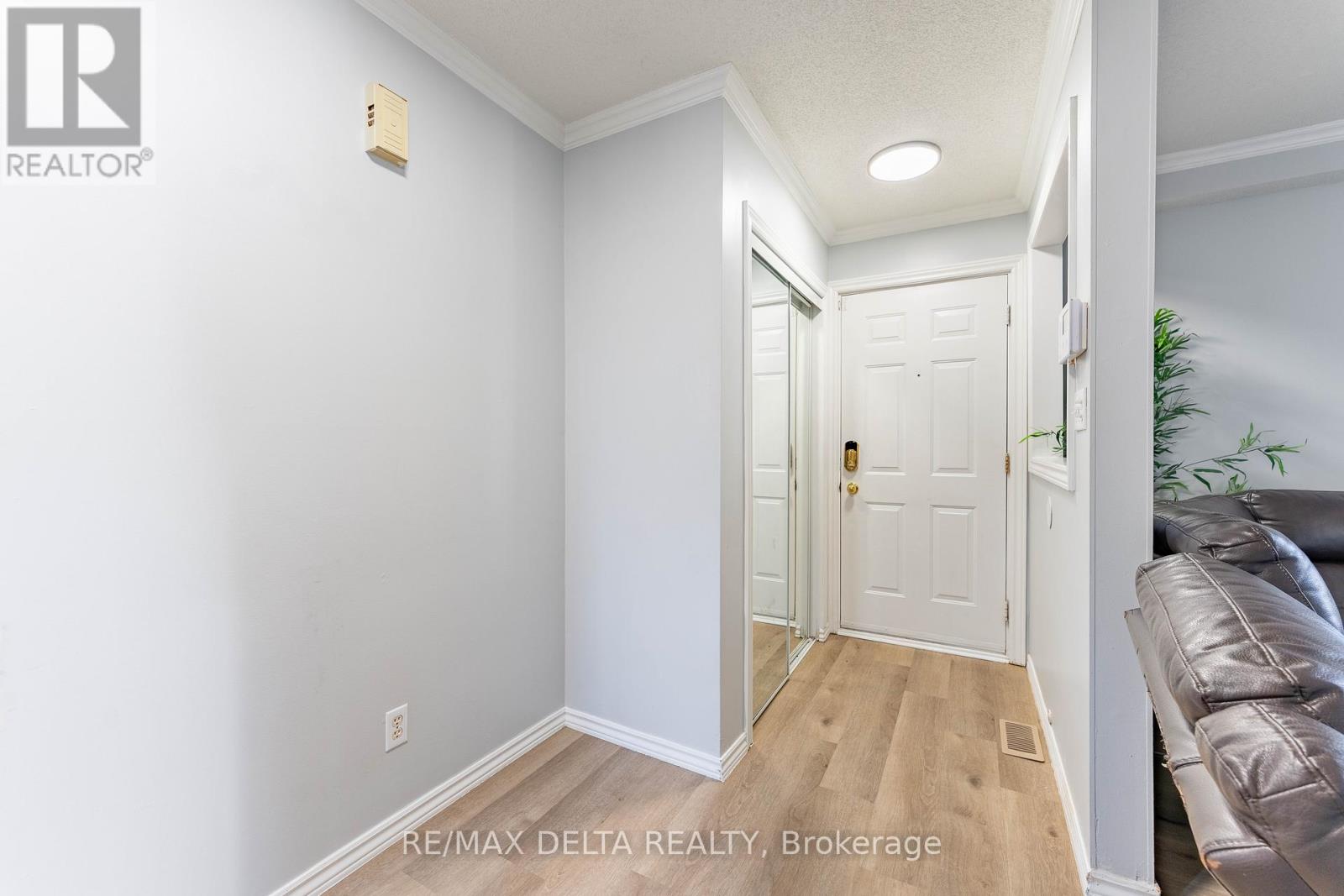 Property at 271 BONAVISTA STREET image 4