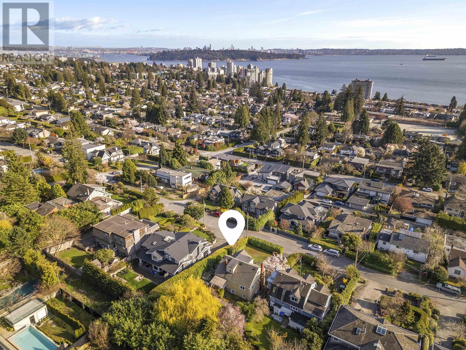 2441 Nelson Avenue, West Vancouver, British Columbia  V7V 2R3 - Photo 7 - R2986769