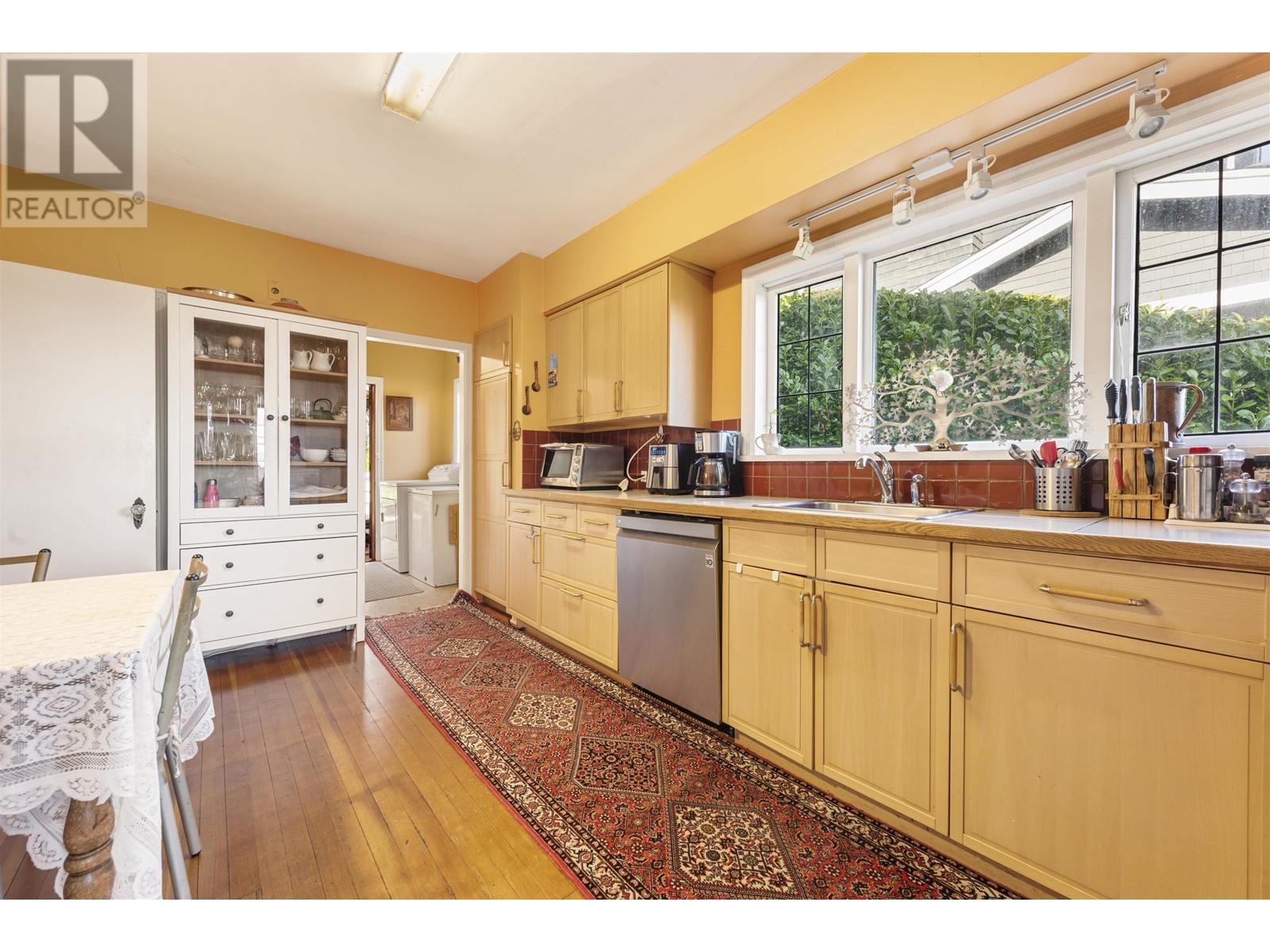 2441 Nelson Avenue, West Vancouver, British Columbia  V7V 2R3 - Photo 16 - R2986769