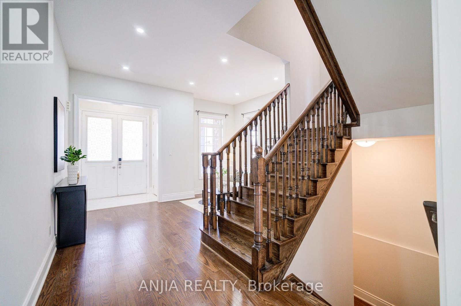 Property at 7 MARIO AVENUE image 4