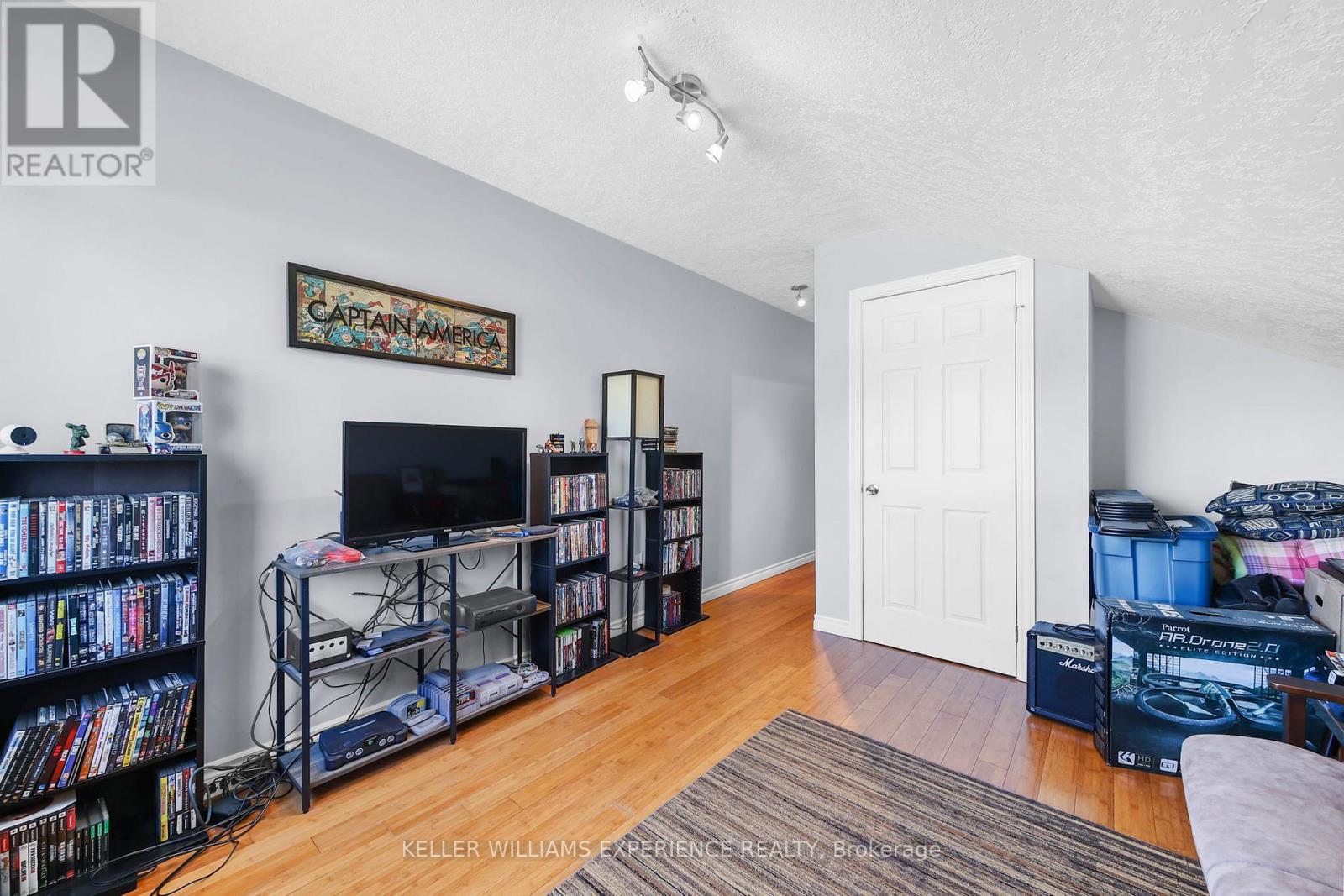 511 Thomas Street, Clearview, Ontario  L0M 1S0 - Photo 25 - S12081413