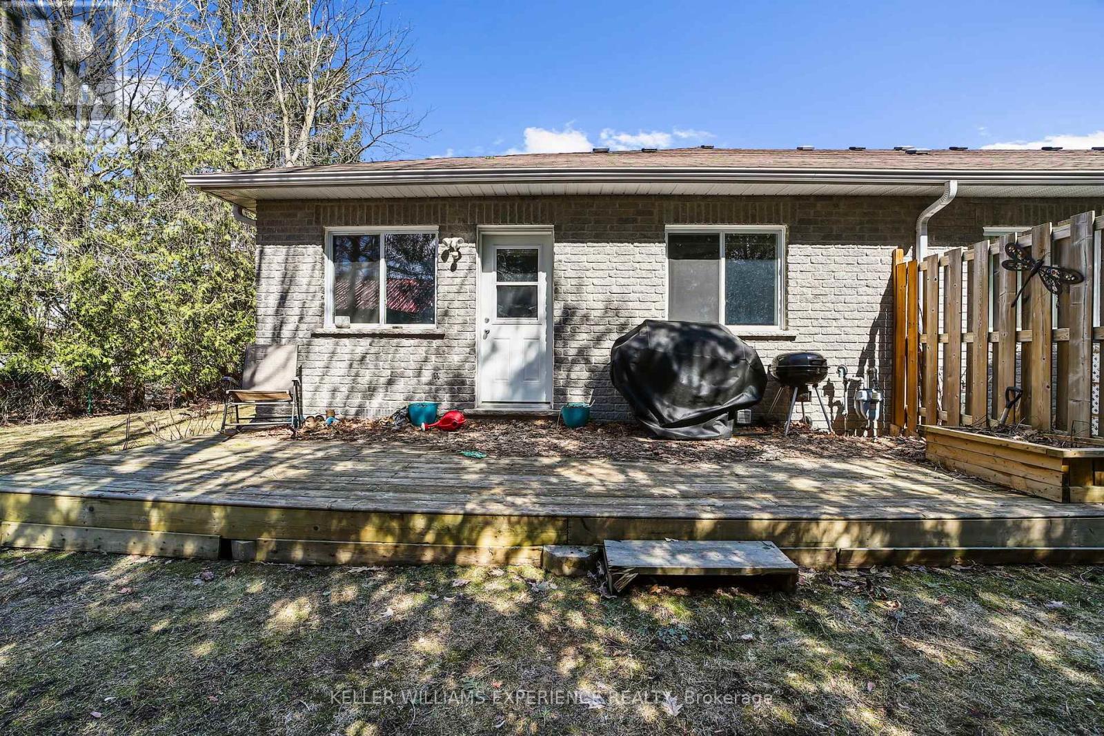 511 Thomas Street, Clearview, Ontario  L0M 1S0 - Photo 28 - S12081413