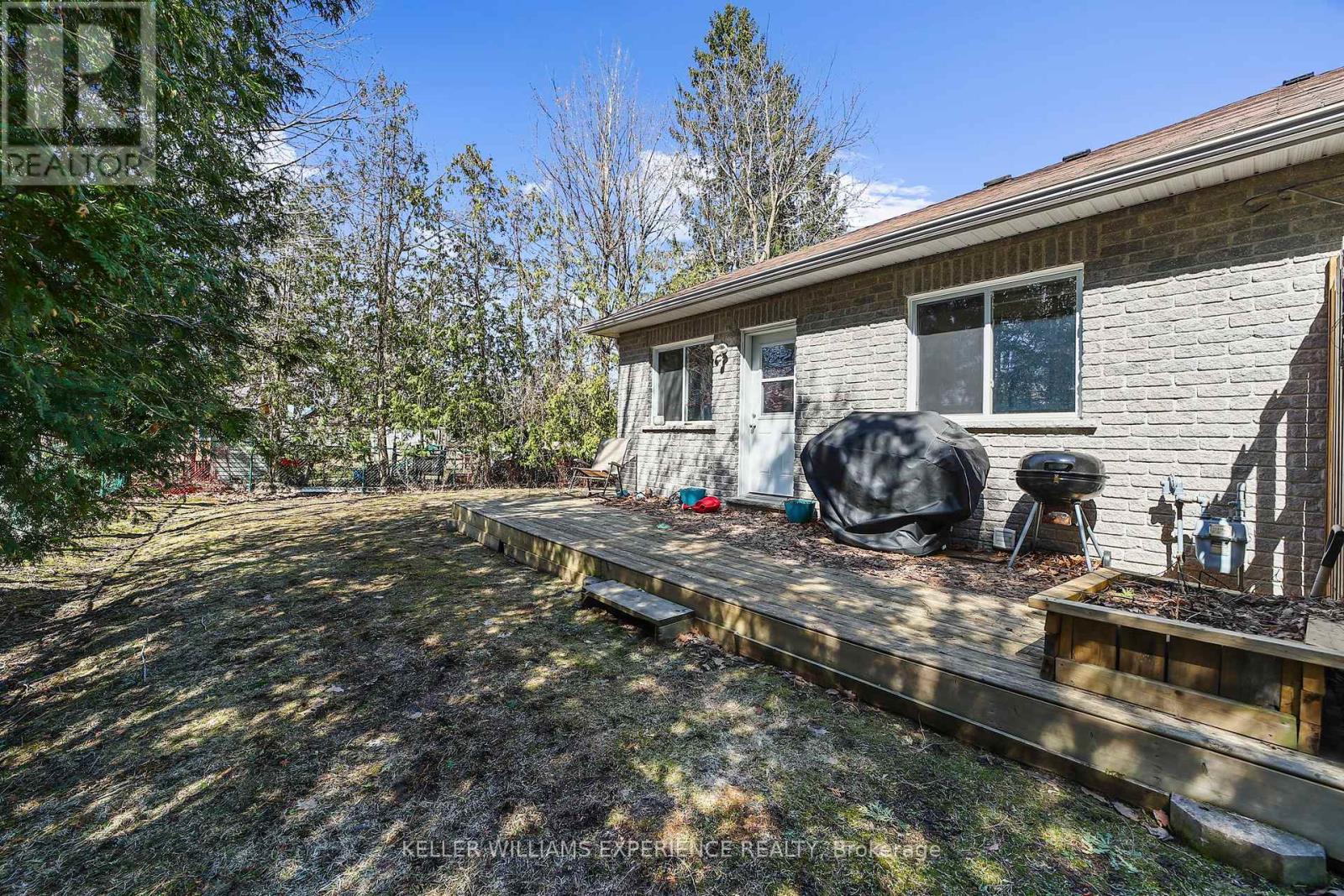 511 Thomas Street, Clearview, Ontario  L0M 1S0 - Photo 29 - S12081413