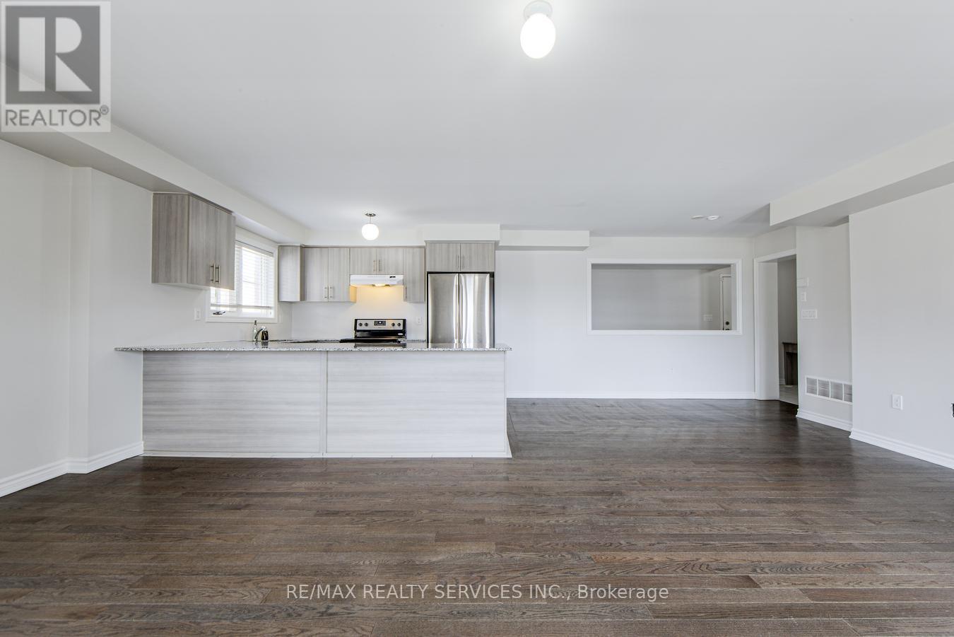 117 - 200 Veterans Drive, Brampton (Northwest Brampton), Ontario  L7A 4S6 - Photo 13 - W12081339