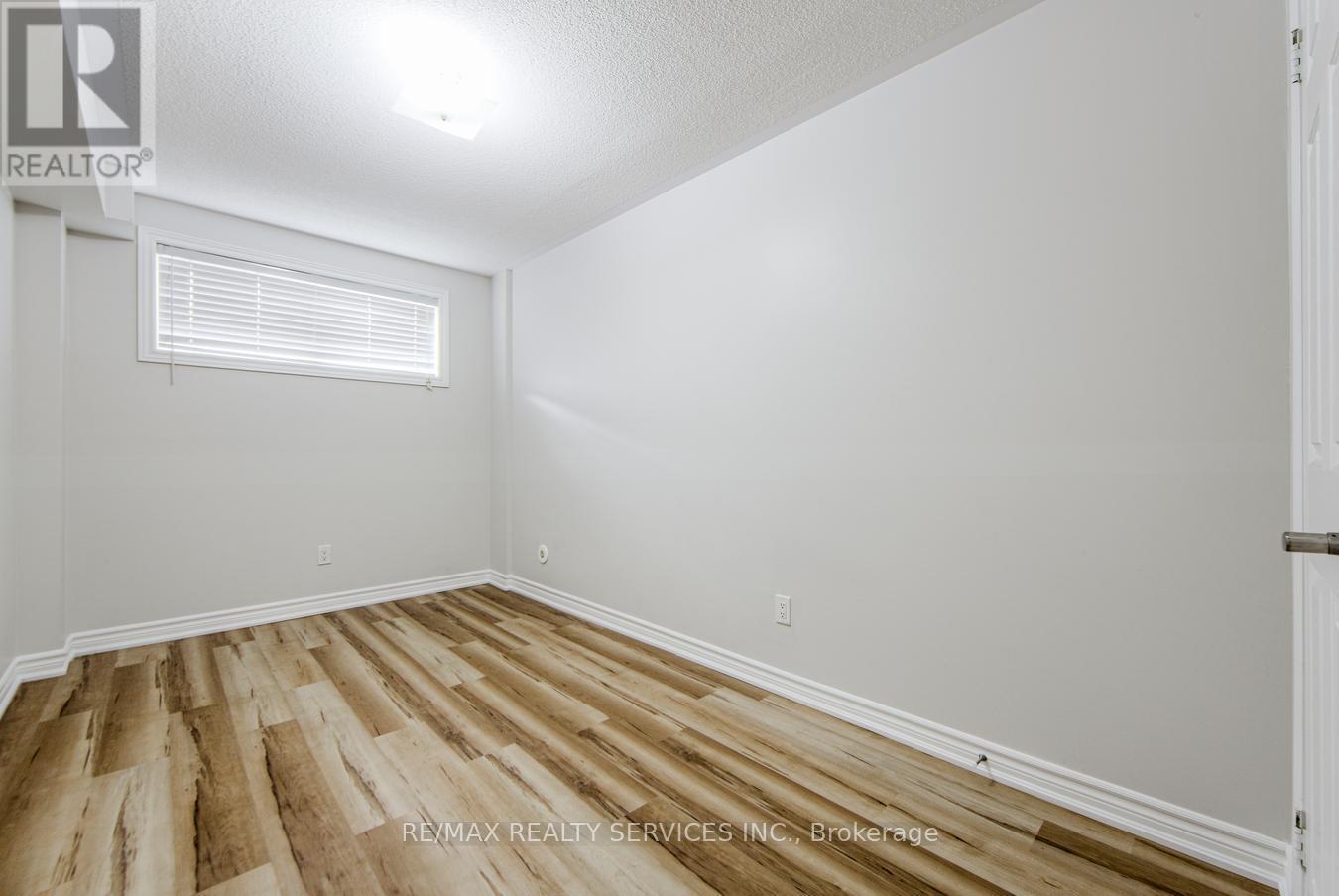 117 - 200 Veterans Drive, Brampton (Northwest Brampton), Ontario  L7A 4S6 - Photo 25 - W12081339