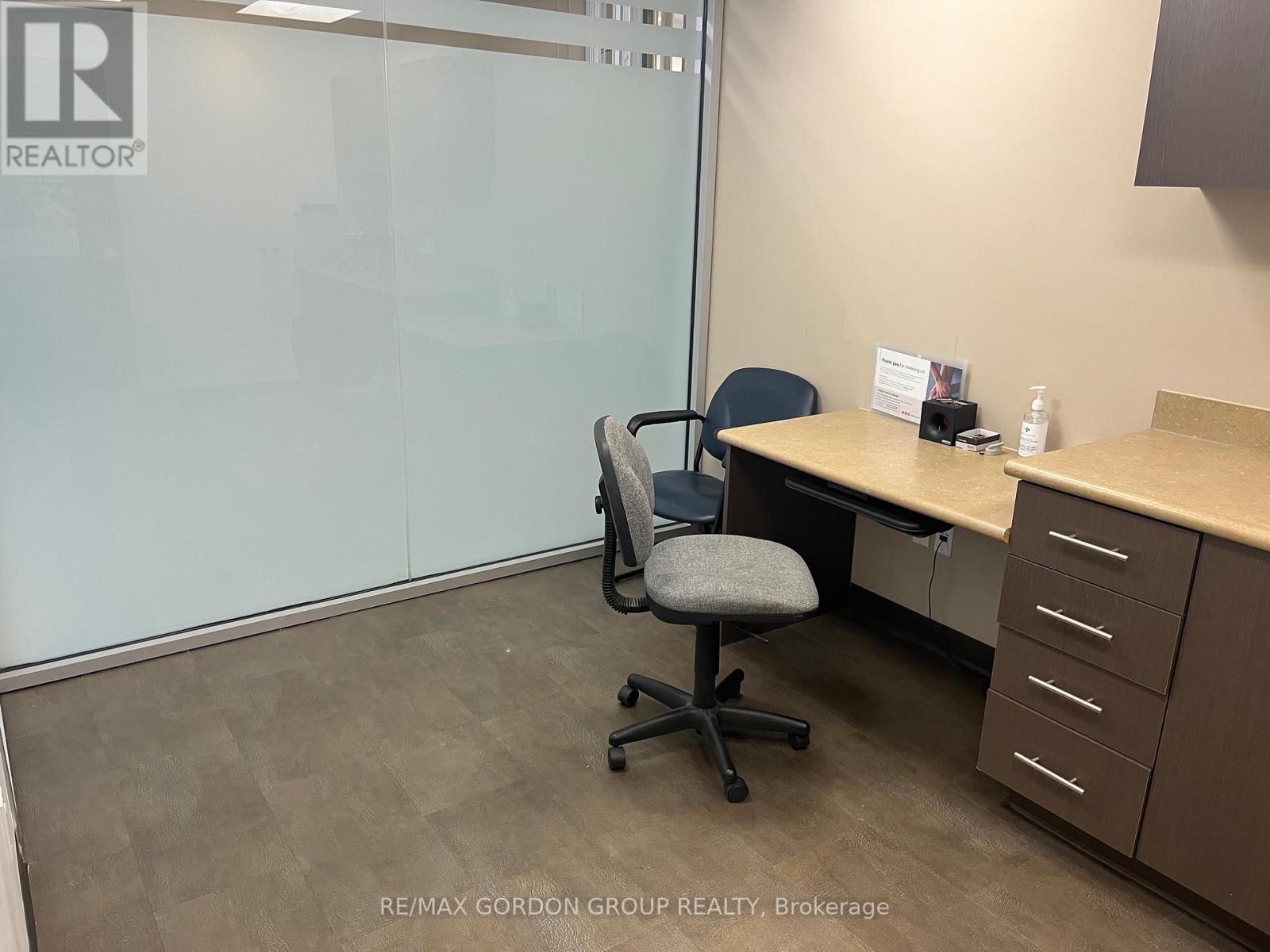 111 A/1 - 245 Dixon Road, Toronto, Ontario  M9P 2M4 - Photo 10 - W12081387