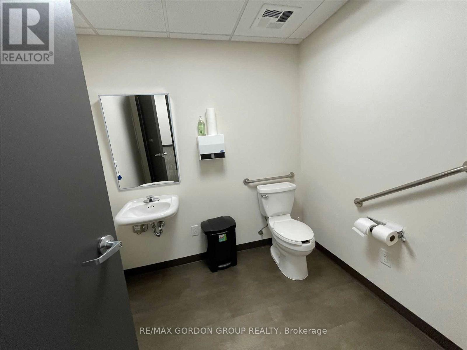 111 A/1 - 245 Dixon Road, Toronto, Ontario  M9P 2M4 - Photo 14 - W12081387