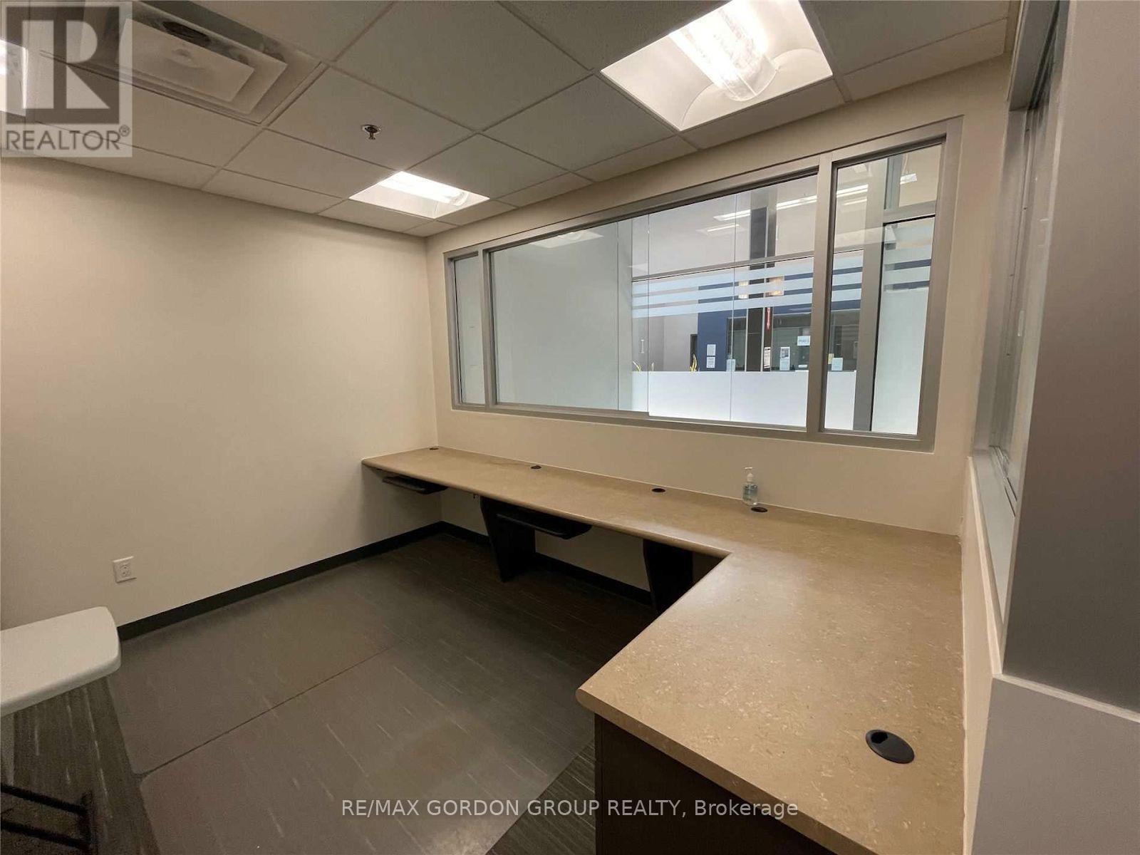 111 A/1 - 245 Dixon Road, Toronto, Ontario  M9P 2M4 - Photo 7 - W12081387