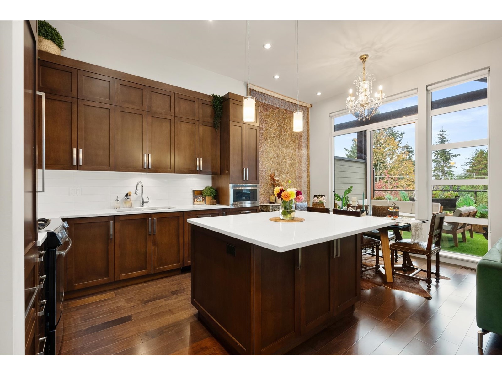 209 13585 16 Avenue, Surrey, British Columbia  V4A 1P6 - Photo 11 - R2989785