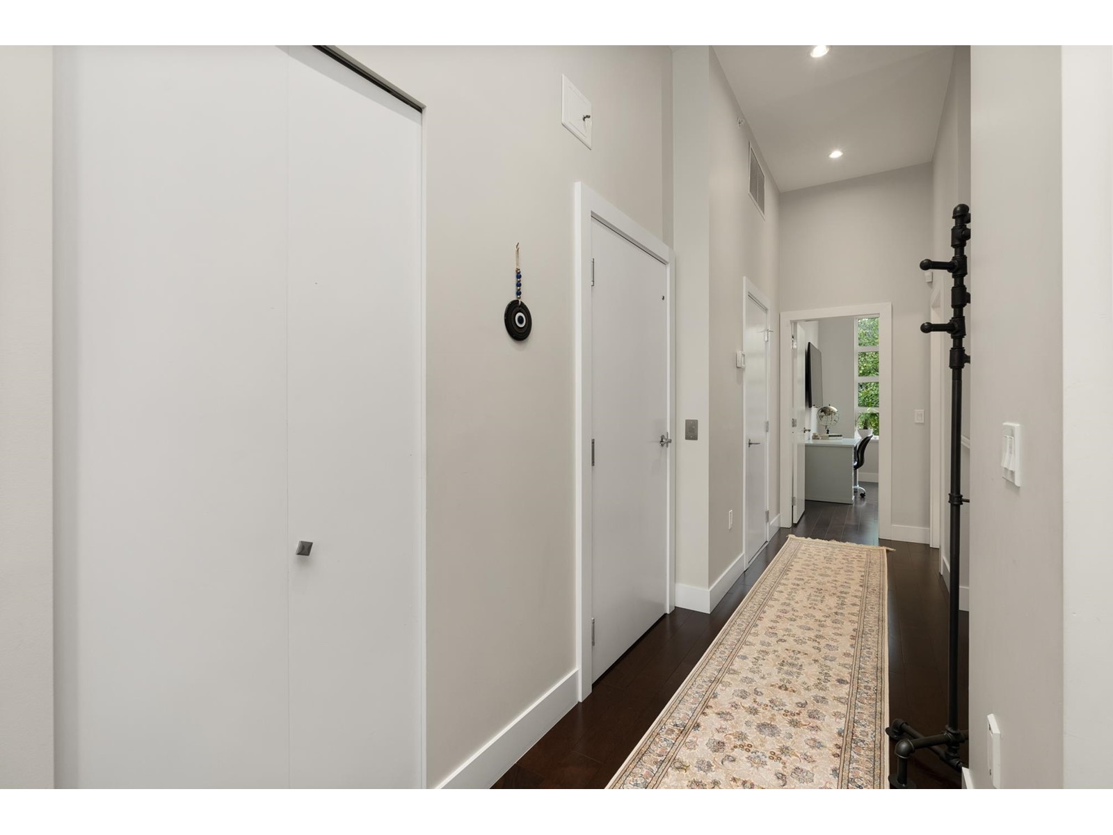 209 13585 16 Avenue, Surrey, British Columbia  V4A 1P6 - Photo 13 - R2989785