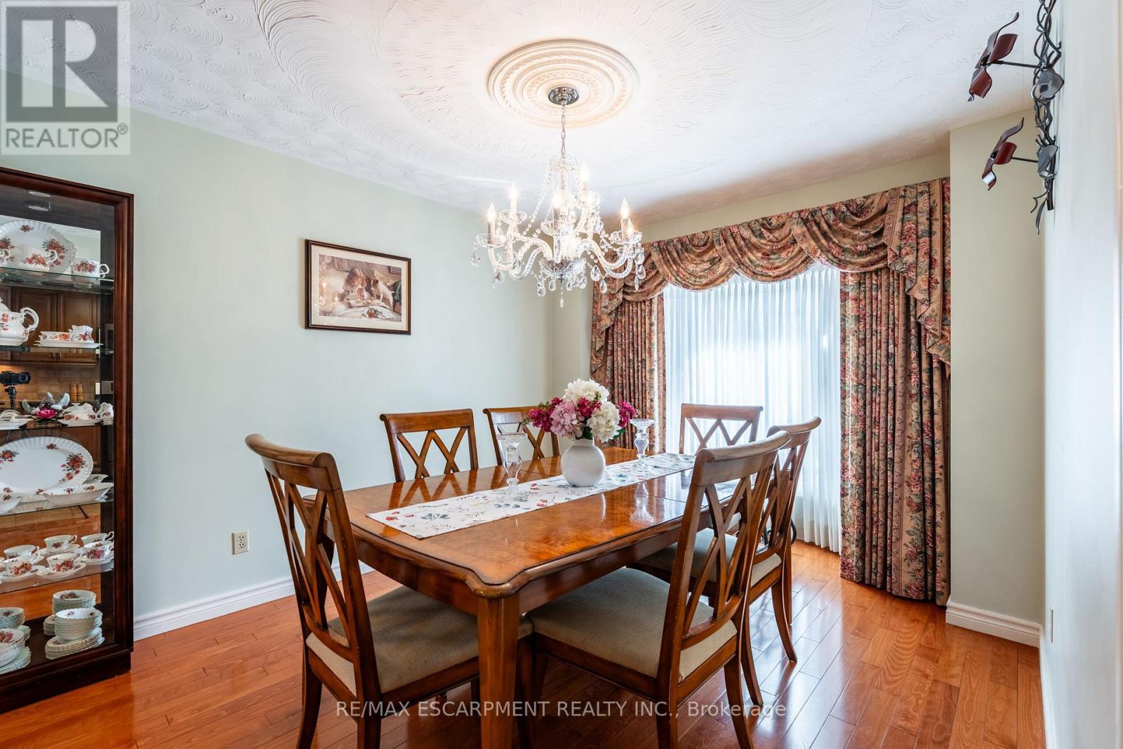 10 Shadowdale Drive, Hamilton, Ontario  L8E 5E7 - Photo 16 - X12081407