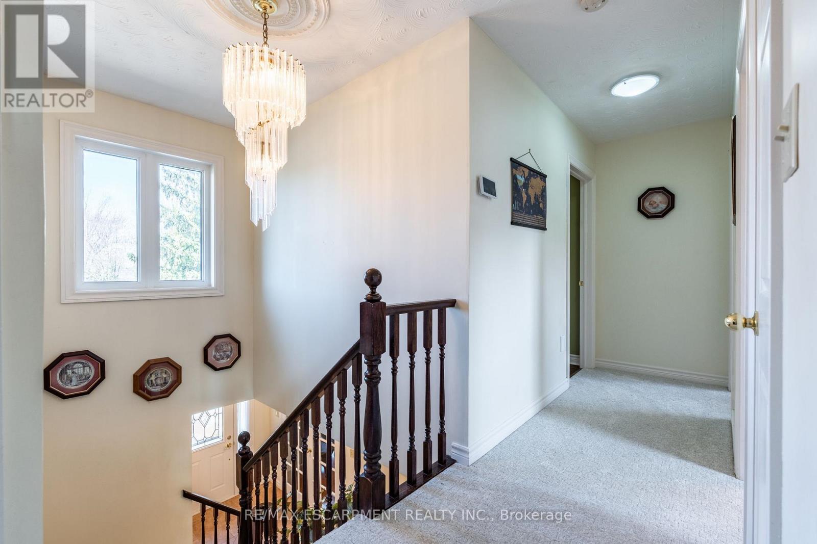 10 Shadowdale Drive, Hamilton, Ontario  L8E 5E7 - Photo 19 - X12081407