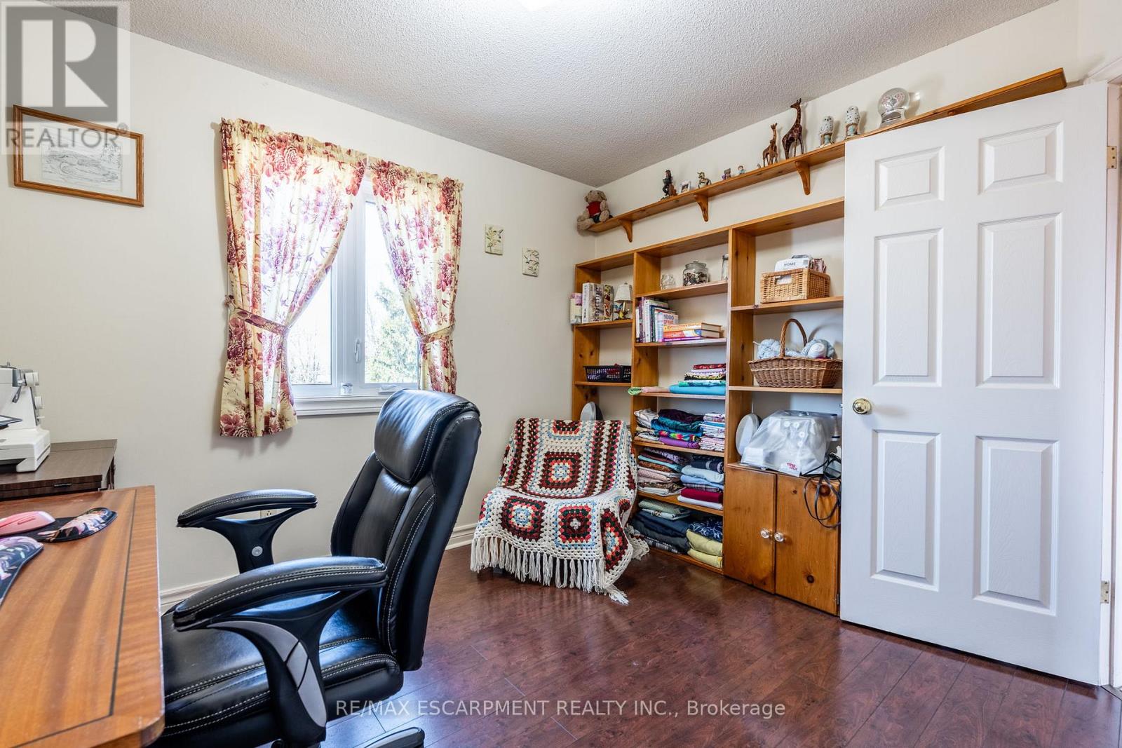 10 Shadowdale Drive, Hamilton, Ontario  L8E 5E7 - Photo 30 - X12081407