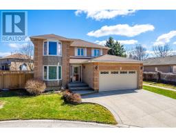 10 SHADOWDALE DRIVE, Hamilton, Ontario