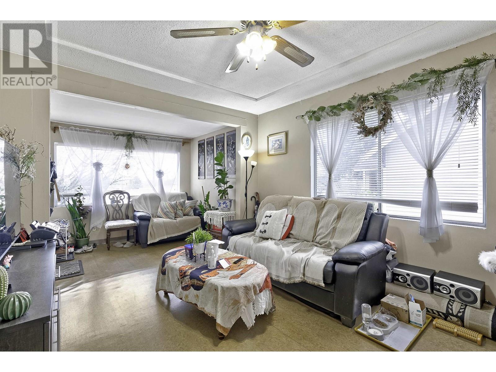 461 Rousseau Street, New Westminster, British Columbia  V3L 3R4 - Photo 4 - R2989749