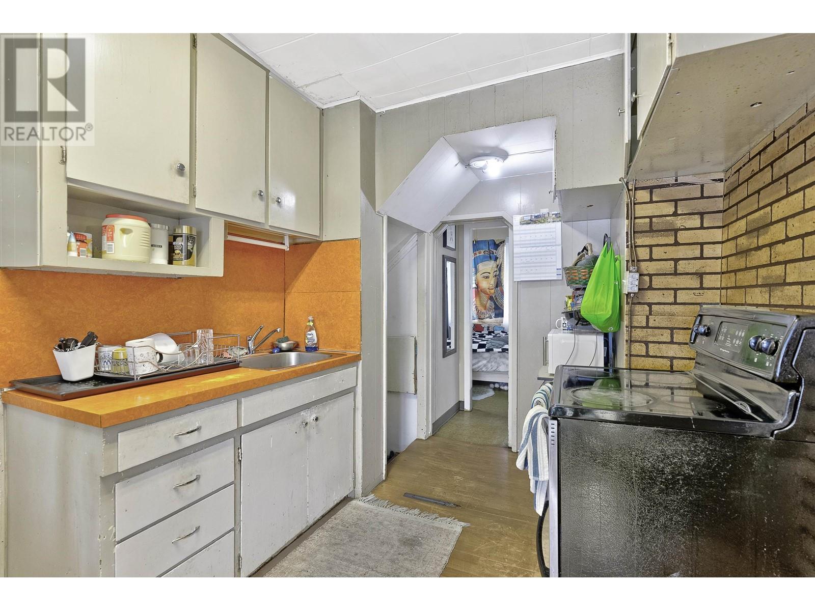 461 Rousseau Street, New Westminster, British Columbia  V3L 3R4 - Photo 10 - R2989749
