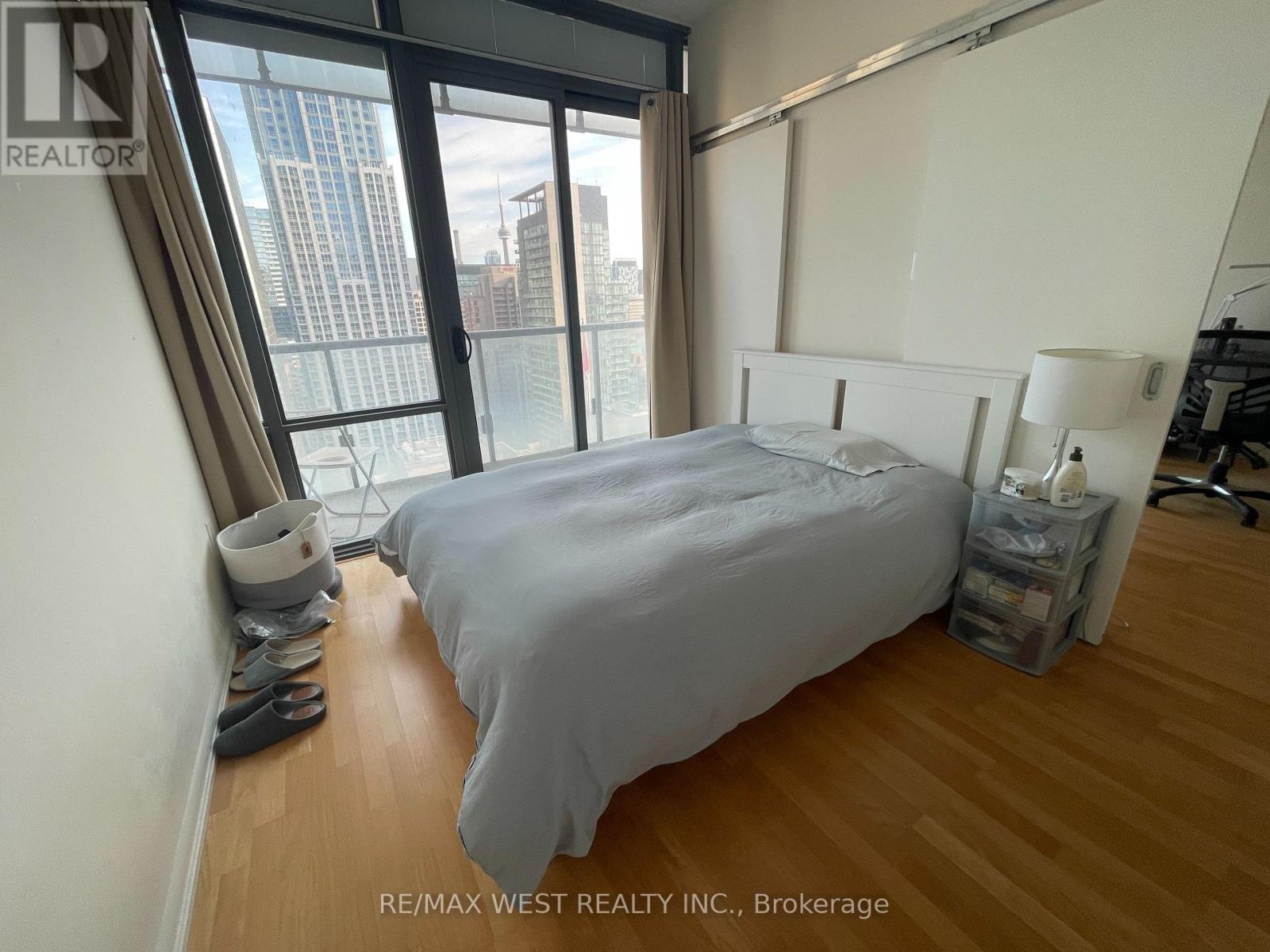 2506 - 38 Grenville Street, Toronto, Ontario  M4Y 3G5 - Photo 5 - C12079575