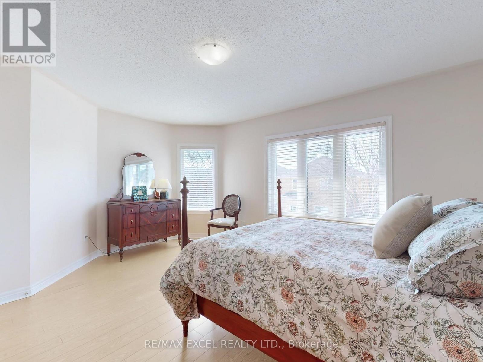 78 Shaftsbury Avenue, Richmond Hill, Ontario  L4C 0R3 - Photo 20 - N12079662