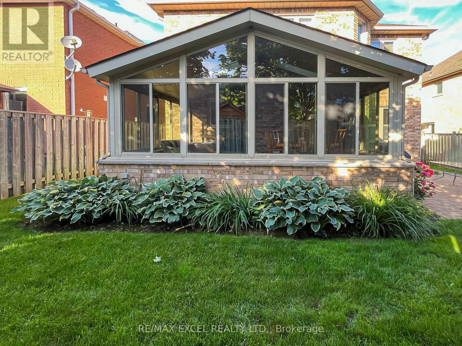 78 Shaftsbury Avenue, Richmond Hill, Ontario  L4C 0R3 - Photo 43 - N12079662