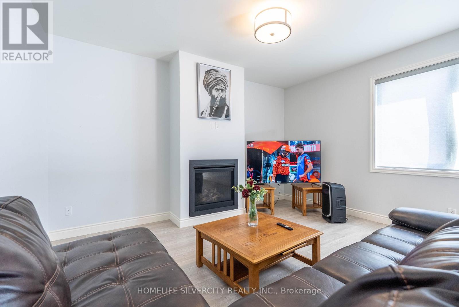 Property at 174 JEANINE STREET image 5