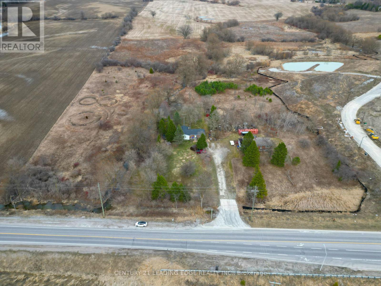 3049 Simcoe County Rd 27, Bradford West Gwillimbury, Ontario  L0G 1A0 - Photo 2 - N12051338