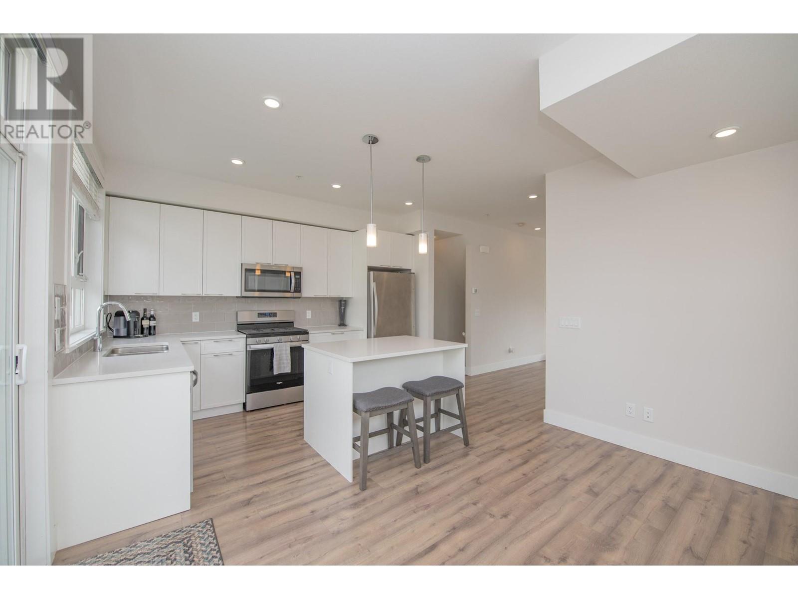 Property at 13098 Shoreline Way Unit# 74 image 1