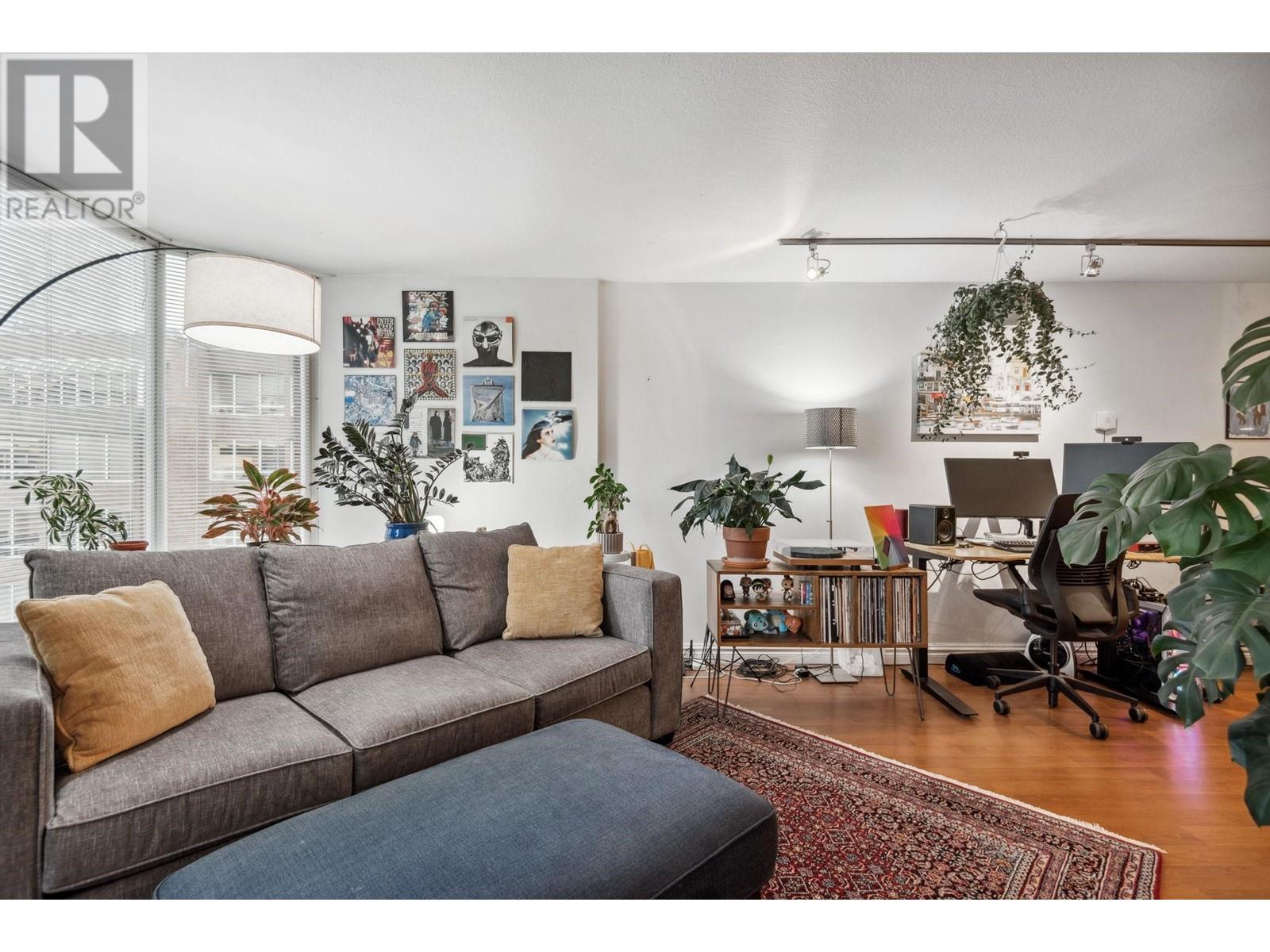 615 1330 Burrard Street, Vancouver, British Columbia  V6Z 2B8 - Photo 3 - R2989803