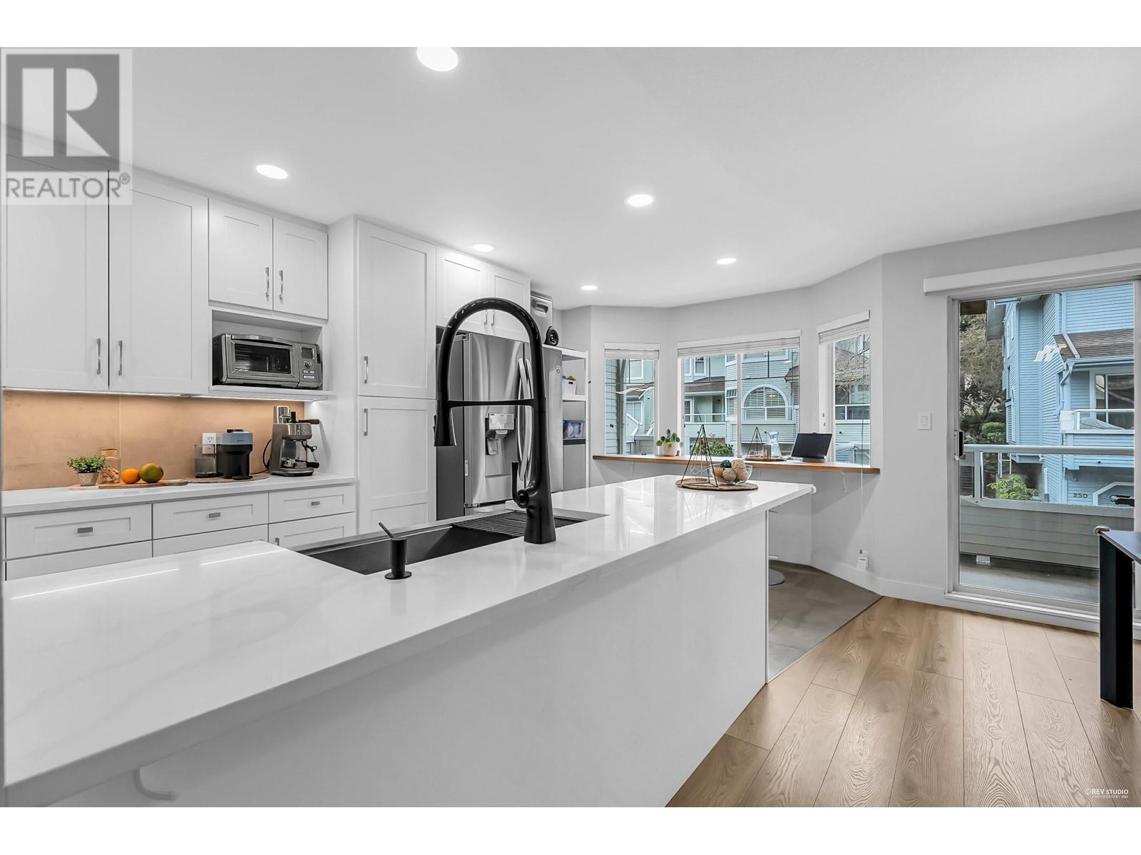 257 Waterleigh Drive, Vancouver, British Columbia  V5X 4T2 - Photo 14 - R2989835