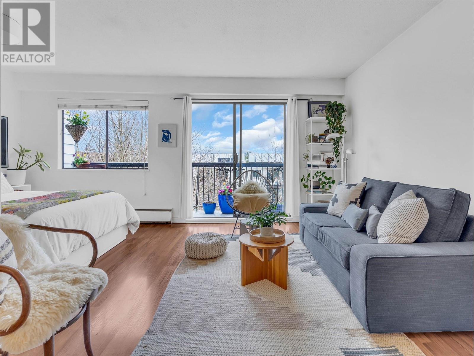 302 2330 Maple Street, Vancouver, British Columbia  V6J 3T6 - Photo 3 - R2989841