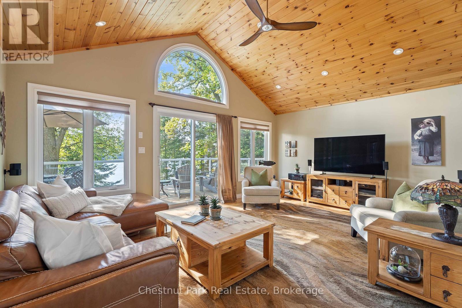 276 Wurm Road, Magnetawan, Ontario  P0A 1P0 - Photo 11 - X12081468