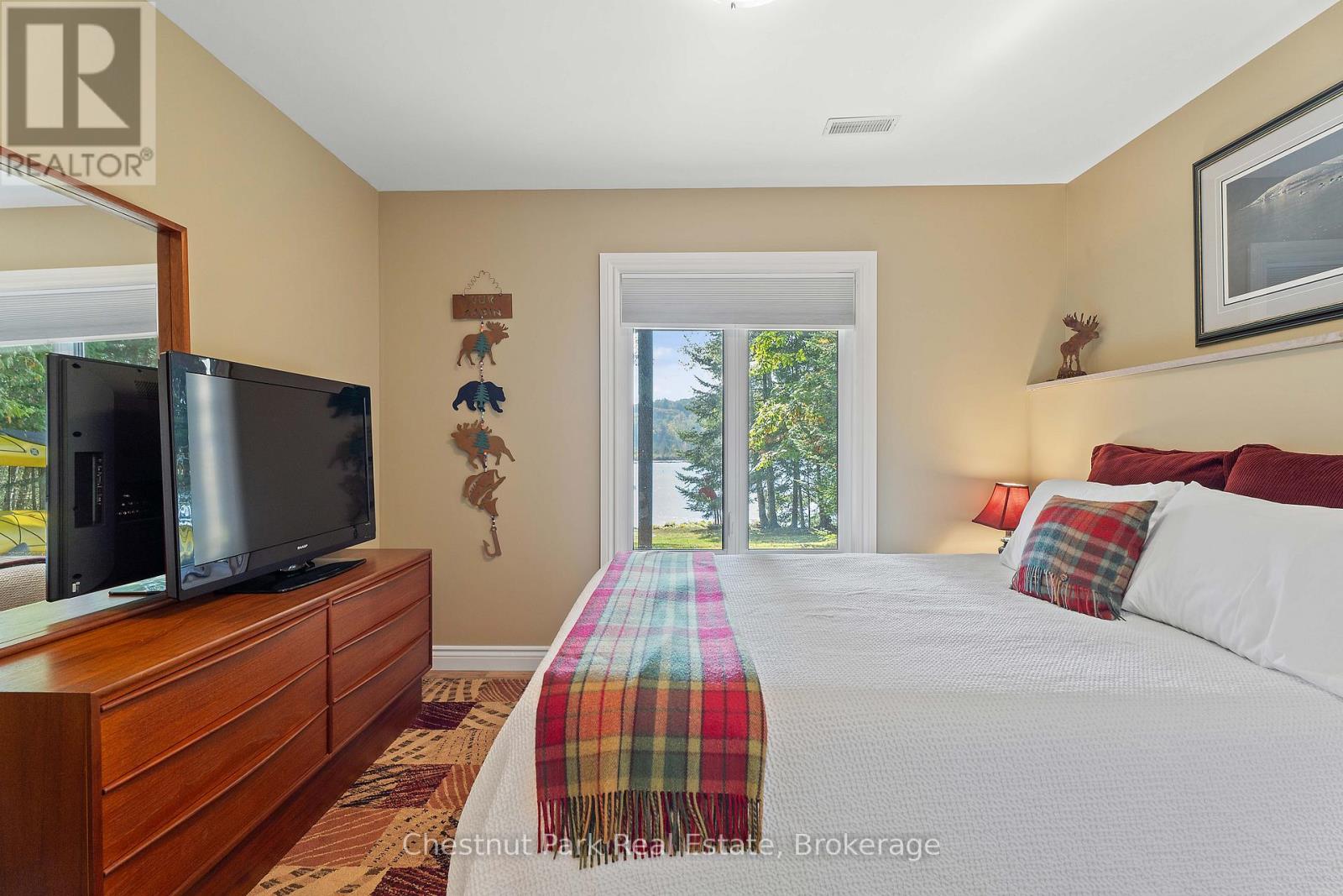 276 Wurm Road, Magnetawan, Ontario  P0A 1P0 - Photo 25 - X12081468