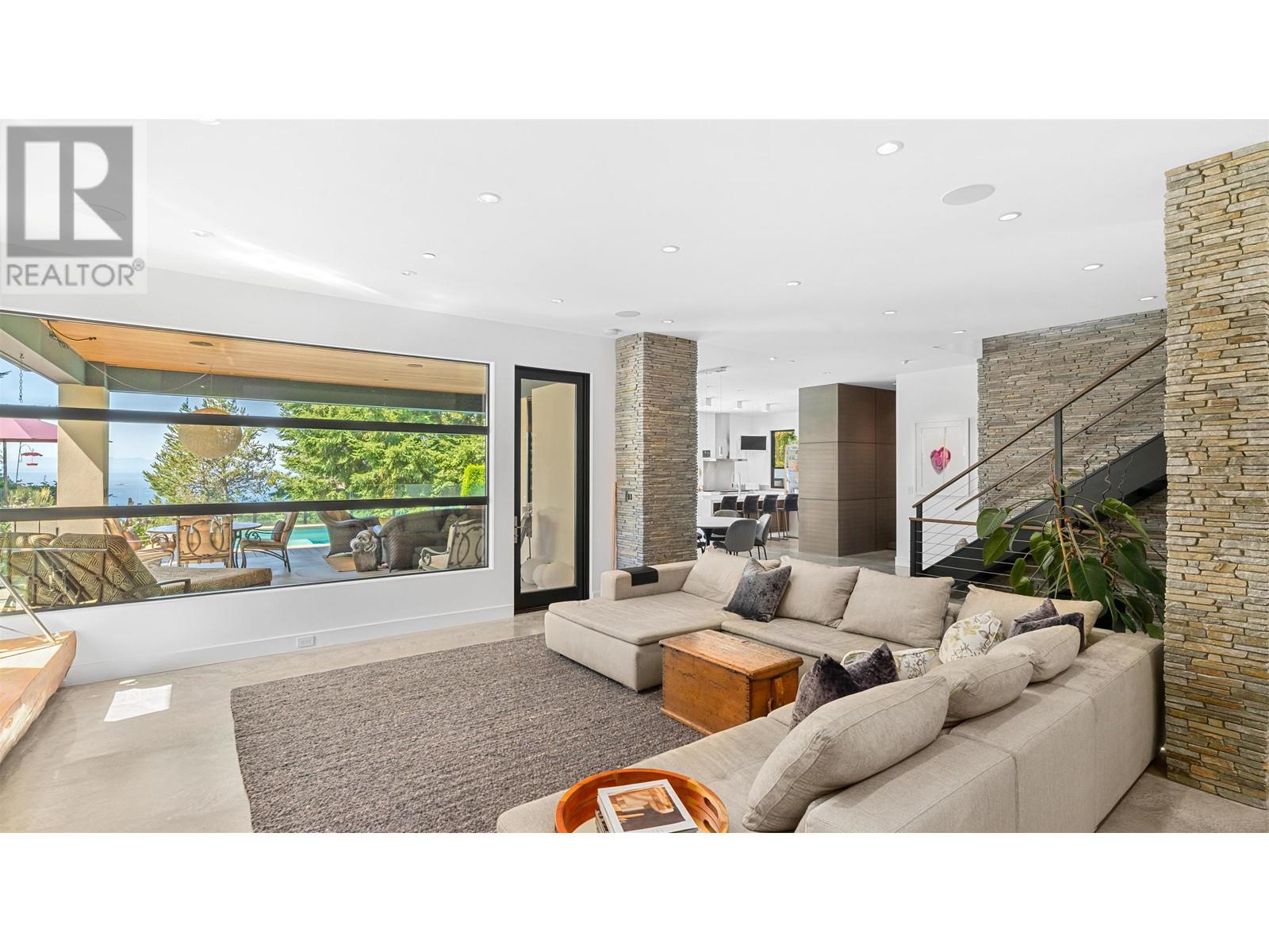 2650 Rosebery Avenue, West Vancouver, British Columbia  V7V 3A2 - Photo 16 - R2989831