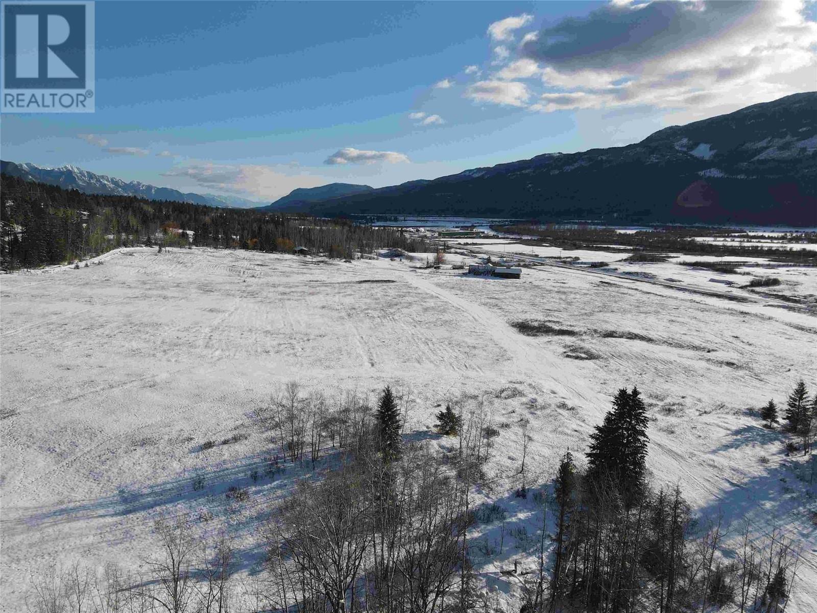 2755 95 Highway, Brisco, British Columbia