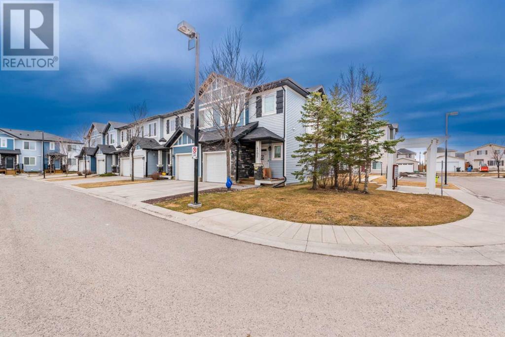 Property at 4107, 333 Taralake Way NE image 2