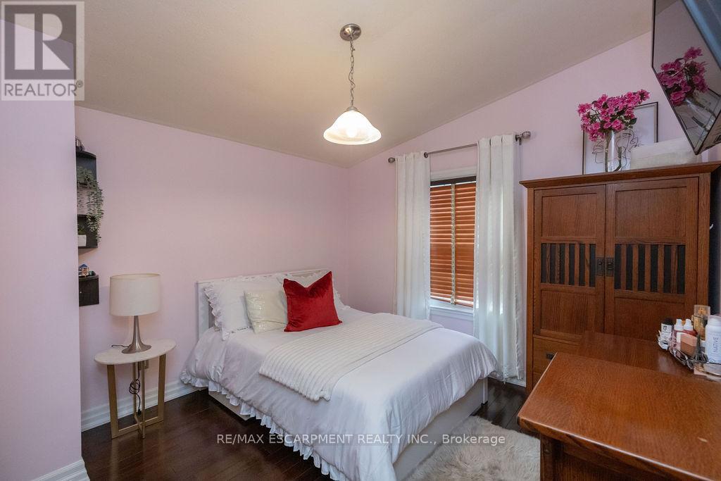 92 Auchmar Road, Hamilton, Ontario  L9C 1C5 - Photo 20 - X12078664