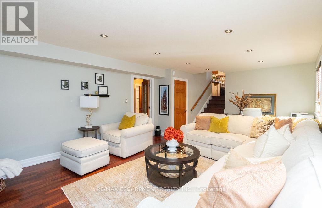 92 Auchmar Road, Hamilton, Ontario  L9C 1C5 - Photo 23 - X12078664