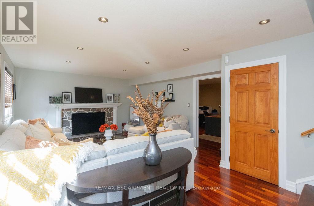 92 Auchmar Road, Hamilton, Ontario  L9C 1C5 - Photo 25 - X12078664