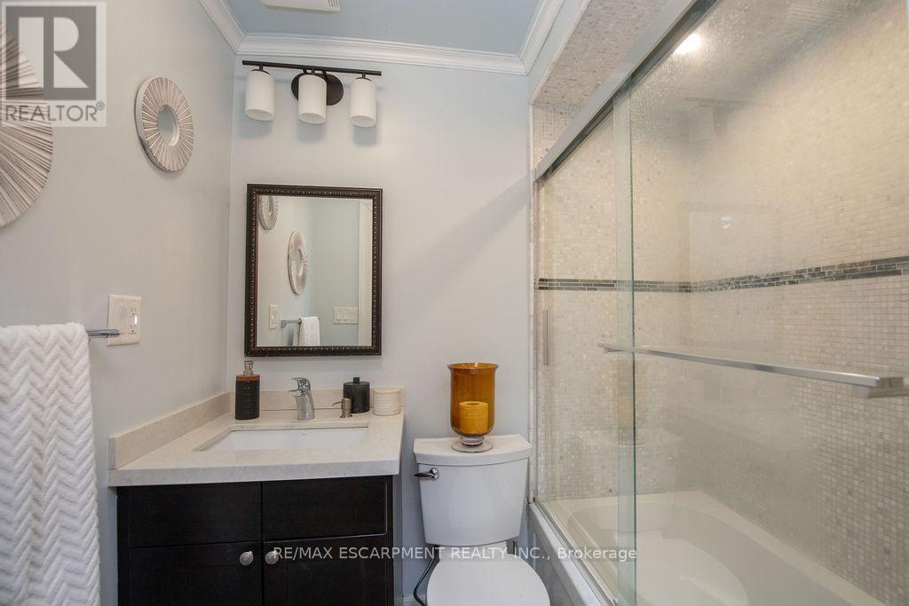 92 Auchmar Road, Hamilton, Ontario  L9C 1C5 - Photo 30 - X12078664